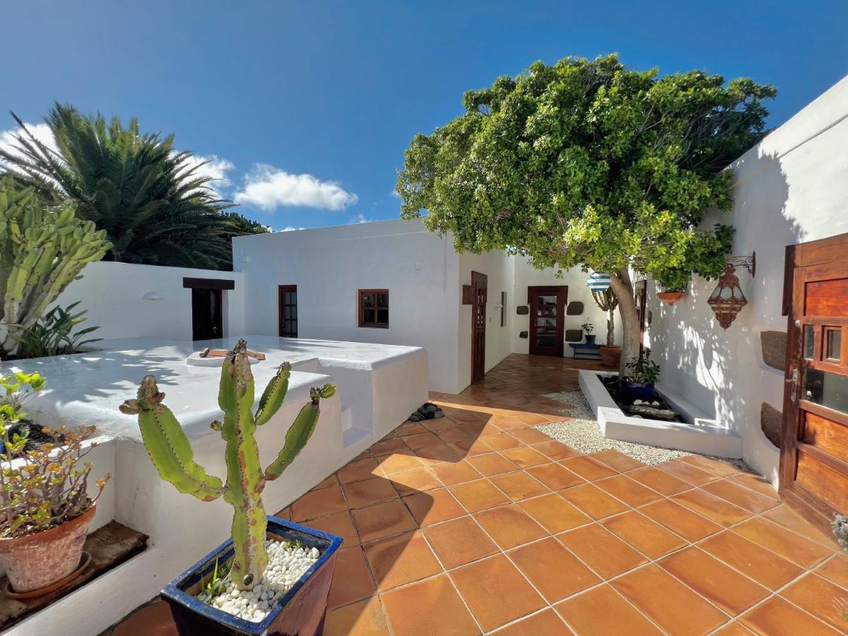 Stylish Getaway With Secluded Patio In Lava Finca Uga Εξωτερικό φωτογραφία